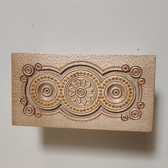 Wood trinket/jewlery box - Picture 8 of 10